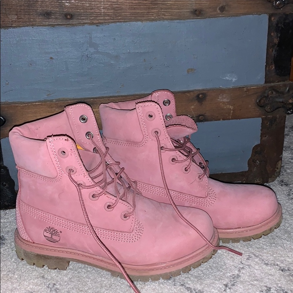 Pink women’s timberland boots